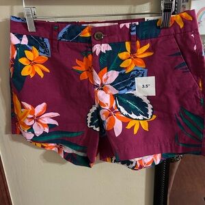 Old Navy Burgundy Floral Women's Shorts